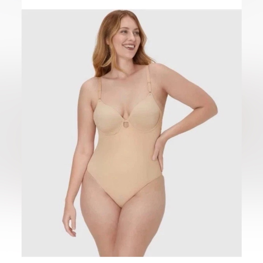 Maidenform Women's Extra Firm Cupped Bodysuit - Almond, LARGE